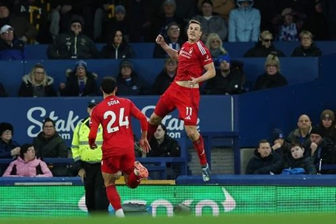 الدوري الإنجليزي.. نوتينجهام يصعد للمركز الثاني بإسقاط إيفرتون.. وتعثر توتنهام